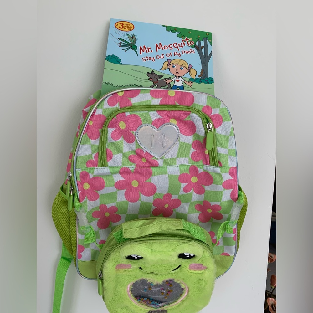 2 Books & Backpack Set - Picture 5 of 16